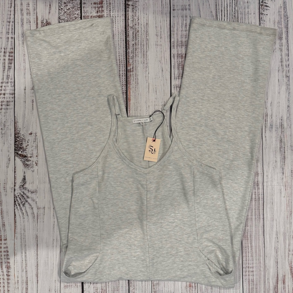 NWT Sincerely Jules Gray Jumpsuit Romper Size M